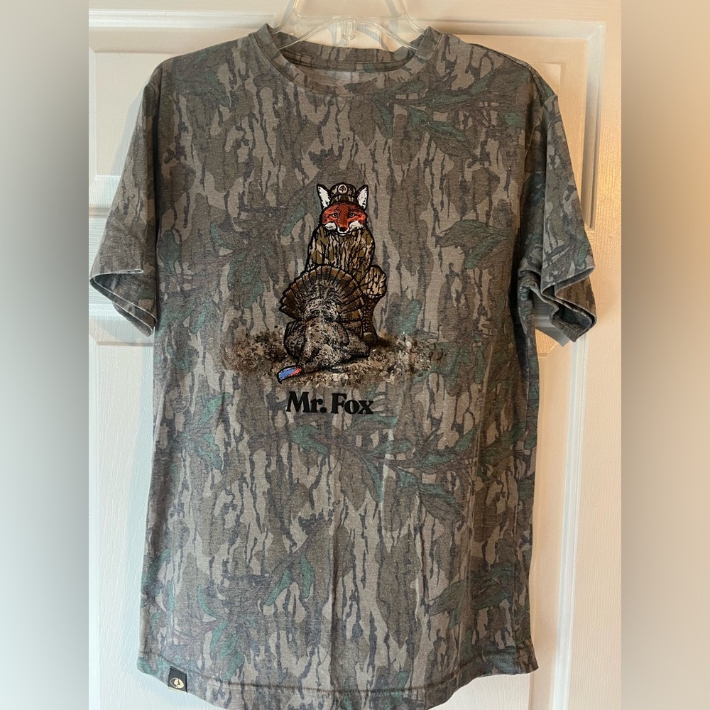 Mossy Oak Camouflage Mr. Fox T-Shirt - Green and Gray